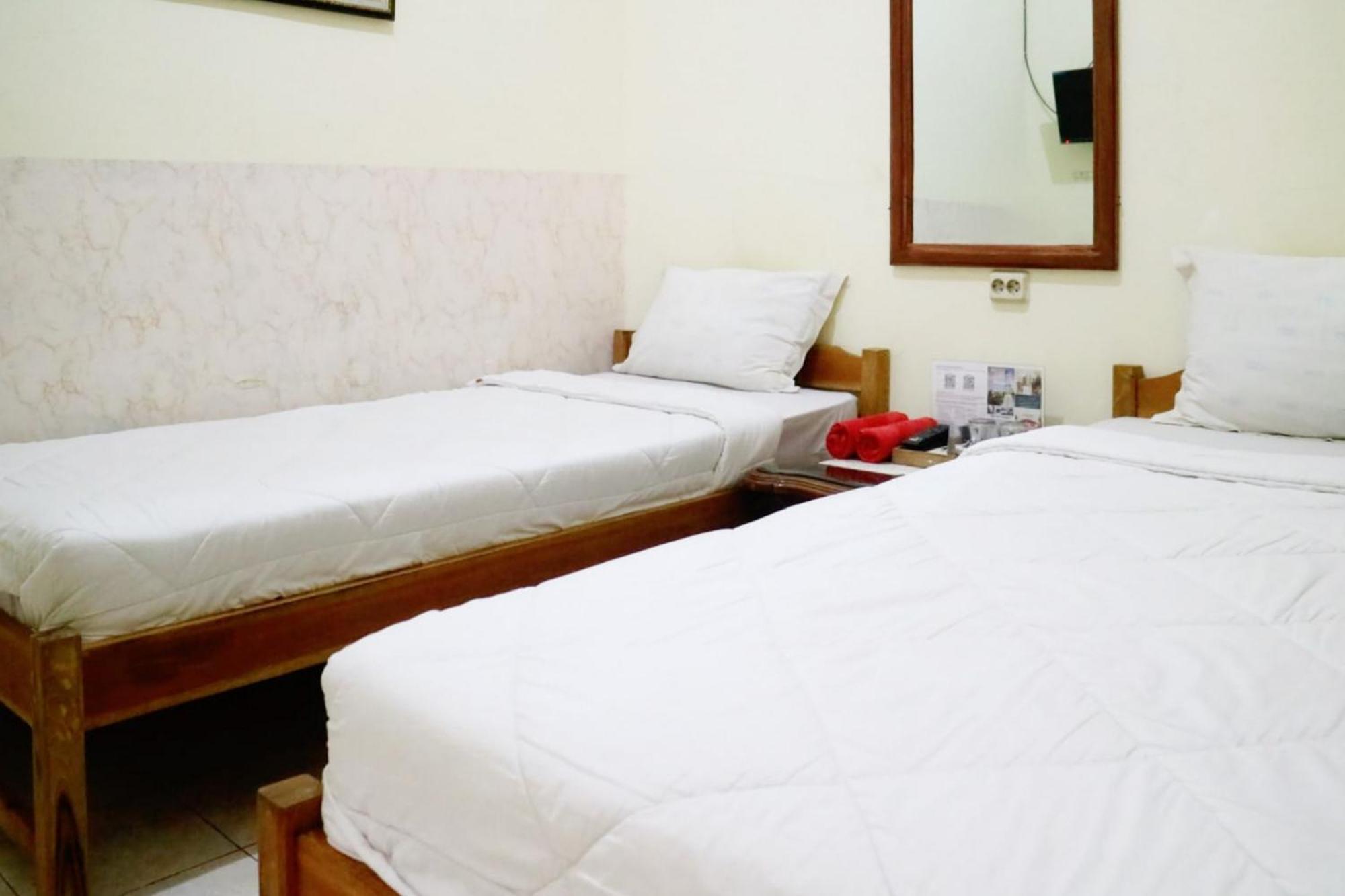 OYO 465 Alam Citra Bed&Breakfast Gandok Esterno foto